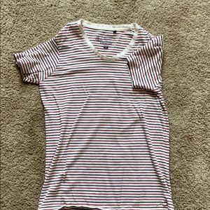 Red white and blue v neck